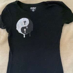 A holographic tshirt